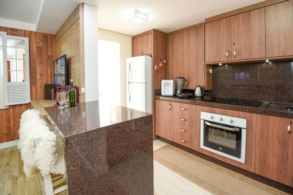 Apartamento Completo No Coracao De Грамаду Екстер'єр фото